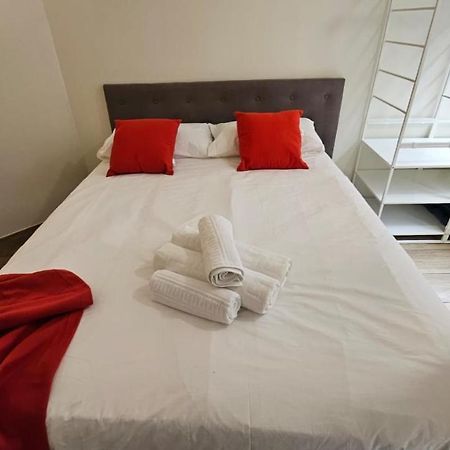 מדריד Luminoso Apartamento 6 Personas Pueblo Nuevo מראה חיצוני תמונה