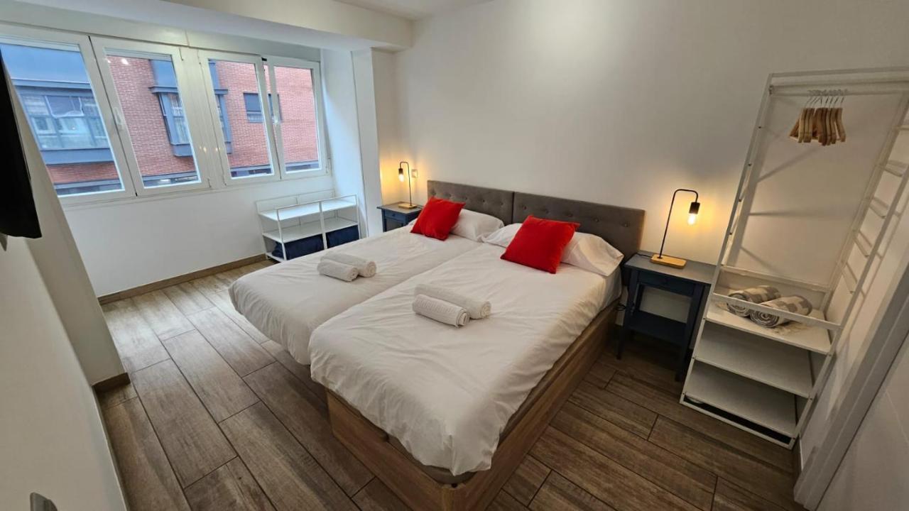 מדריד Luminoso Apartamento 6 Personas Pueblo Nuevo מראה חיצוני תמונה