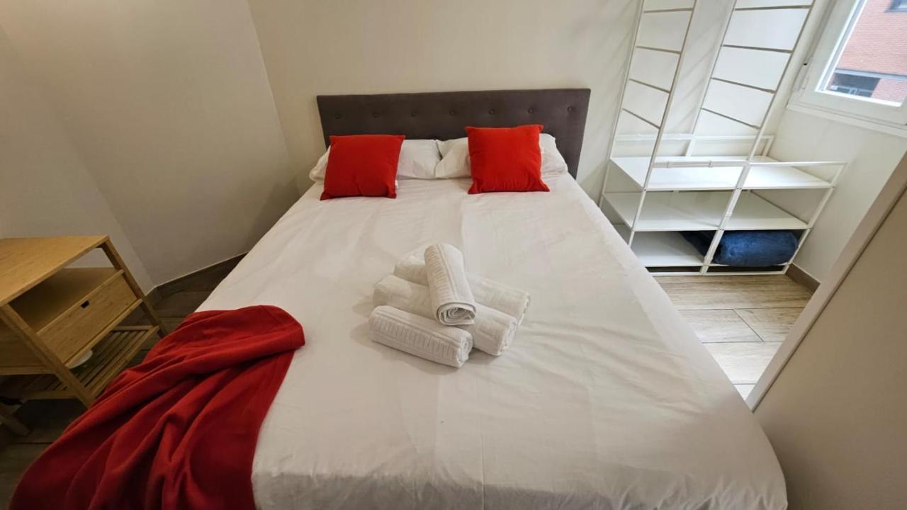 מדריד Luminoso Apartamento 6 Personas Pueblo Nuevo מראה חיצוני תמונה