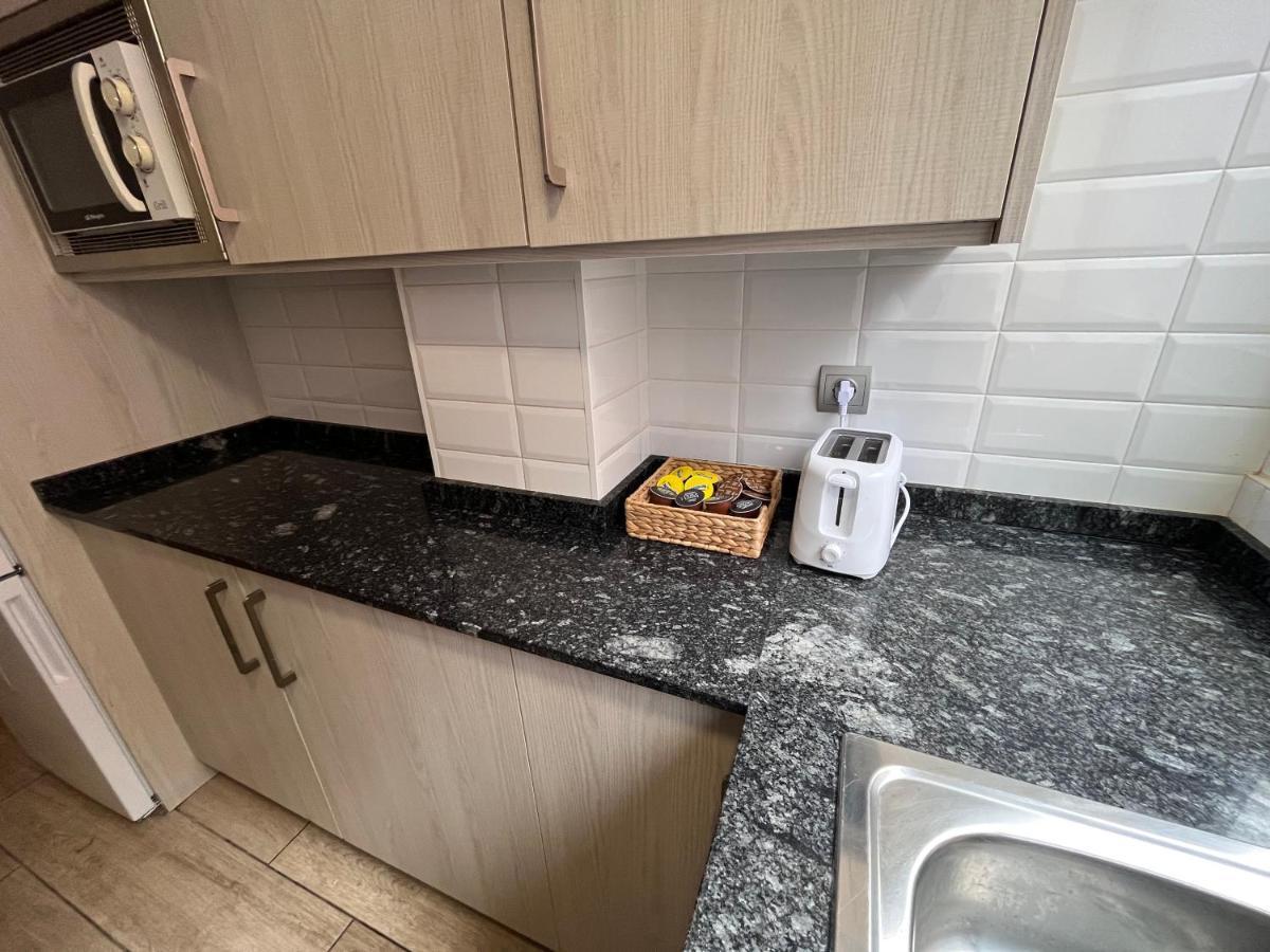 מדריד Luminoso Apartamento 6 Personas Pueblo Nuevo מראה חיצוני תמונה