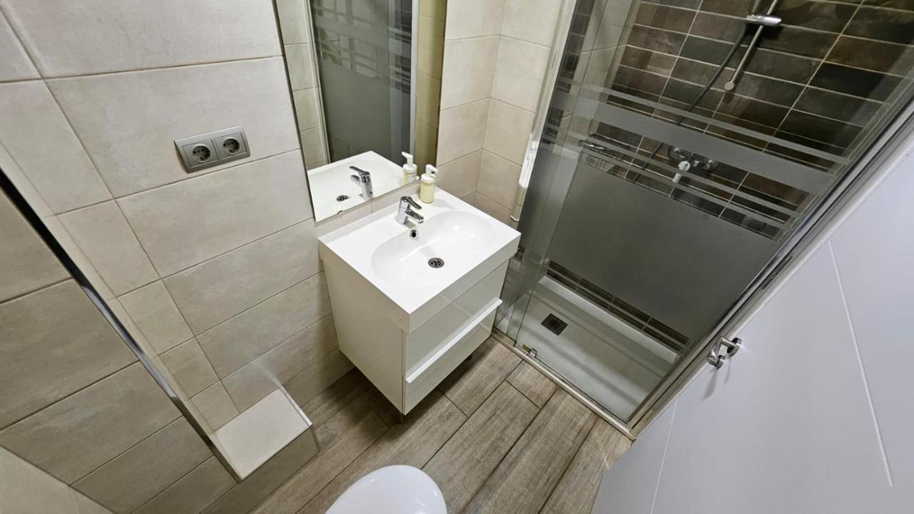 מדריד Luminoso Apartamento 6 Personas Pueblo Nuevo מראה חיצוני תמונה