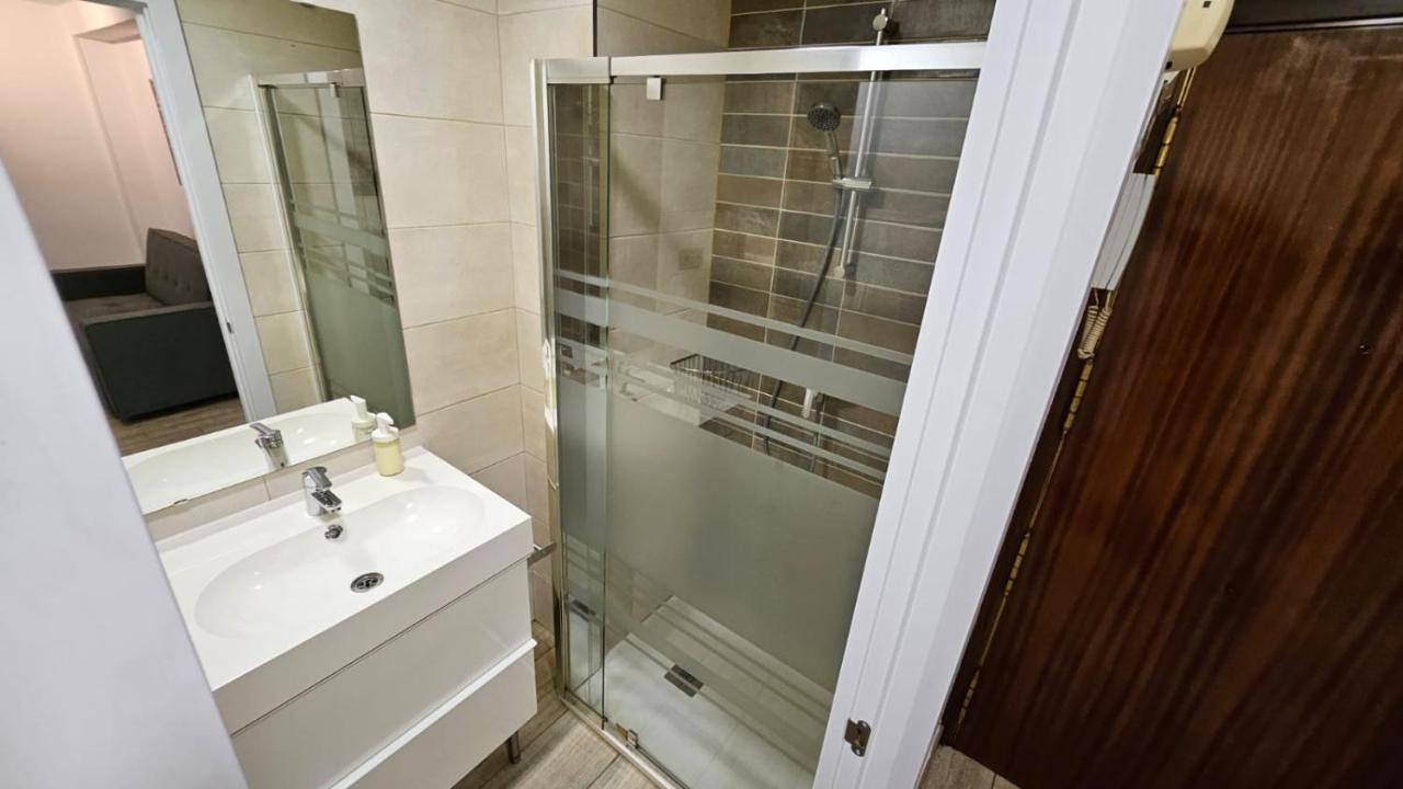 מדריד Luminoso Apartamento 6 Personas Pueblo Nuevo מראה חיצוני תמונה